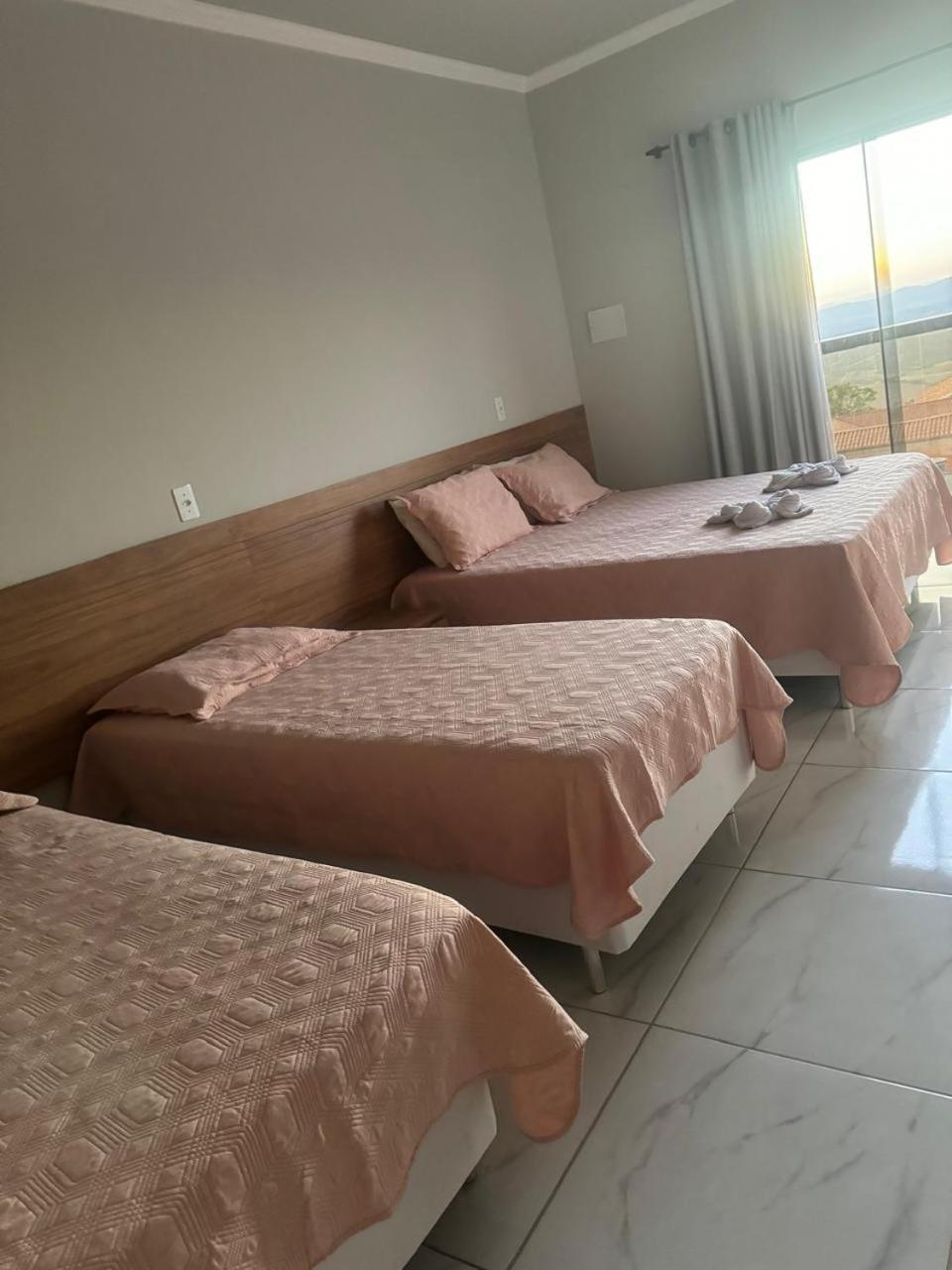 Hotel-Pousada Quartzo Rosa Сан-Томе-дас-Летрас Екстер'єр фото